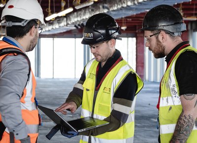Site worker discussion