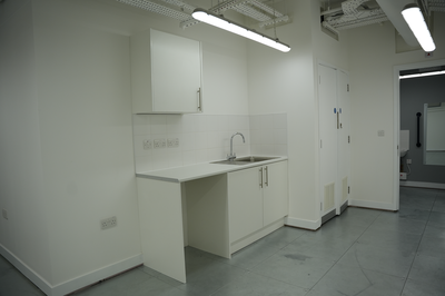 whitebox fitout kitchen